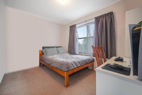 Photo of property in 6 Cobham Crescent, Kelston, Auckland, 0602