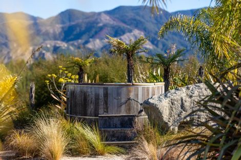 Photo of property in Splitapplelodge.com, 370 Kaiteriteri-sandy Bay Road, Kaiteriteri, Motueka, 7197