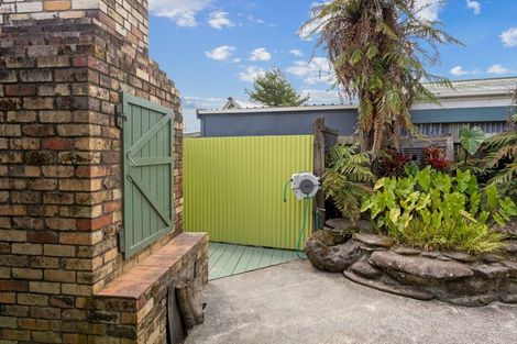 Photo of property in 18 Waro Drive, Hikurangi, 0114