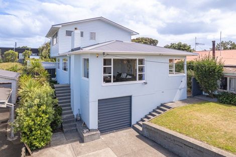 Photo of property in 9a Karewa Street, Castlecliff, Whanganui, 4501