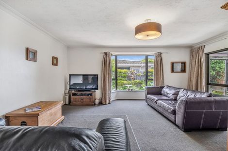 Photo of property in 2/56 Aorangi Road, Bryndwr, Christchurch, 8053