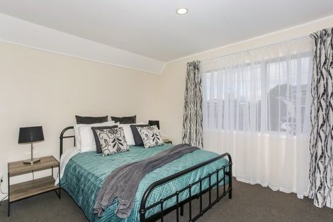 Photo of property in 2/14 Wood Street, Papakura, 2110