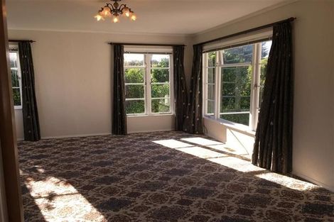 Photo of property in 95 Golf Road, Paraparaumu Beach, Paraparaumu, 5032