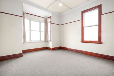 Photo of property in 74 Heriot Row, North Dunedin, Dunedin, 9016