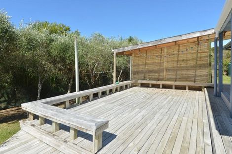 Photo of property in 44 Te Maika Road, Ngunguru, Whangarei, 0173