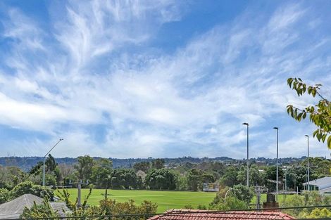 Photo of property in 31 Mahara Avenue, Birkenhead, Auckland, 0626