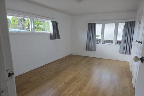 Photo of property in 62 College Road, Northcote, Auckland, 0627