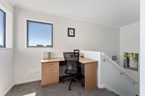 Photo of property in 28 Sholto Duncan Crescent, Halswell, Christchurch, 8025