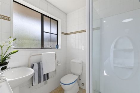 Photo of property in 274 Memorial Avenue, Burnside, Christchurch, 8053