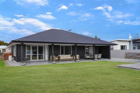 Photo of property in 23 Simons Street, Twizel, 7901