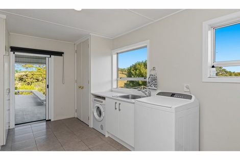 Photo of property in 72 Hermitage Road, Waiuku, 2682