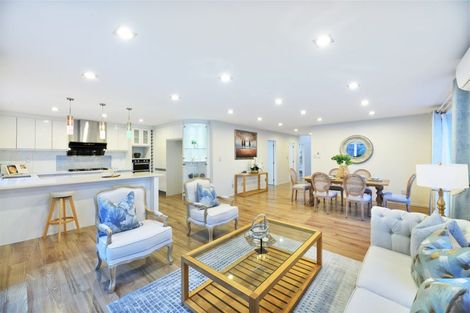 Photo of property in 4 San Casello Rise, Henderson, Auckland, 0612