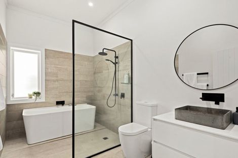 Photo of property in 327 Point Wells Road, Point Wells, Warkworth, 0986