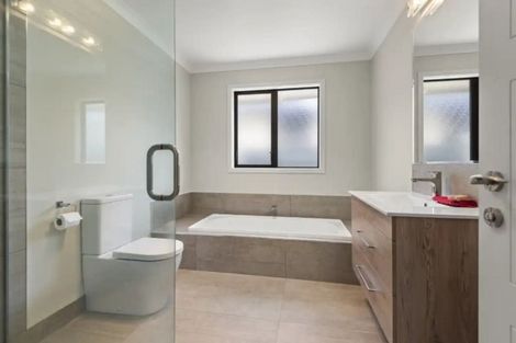 Photo of property in 39 Shamrock Street, Takaro, Palmerston North, 4412