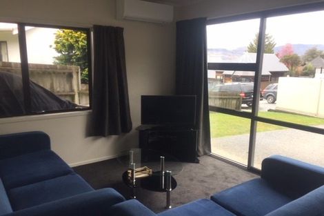 Photo of property in 25 Sainsbury Road, Fernhill, Queenstown, 9300