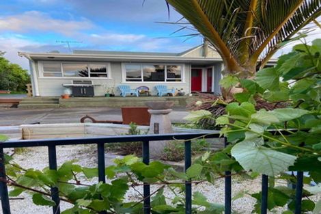 Photo of property in 22 Takiroa Street, Urenui, 4375