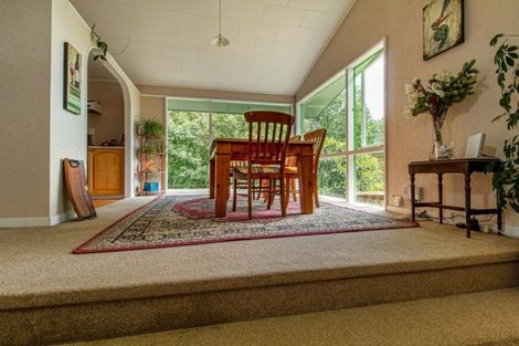 Photo of property in 25 Burns Road, Hospital Hill, Napier, 4110