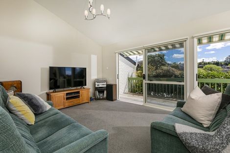Photo of property in 50 Bayside Drive, Browns Bay, Auckland, 0630
