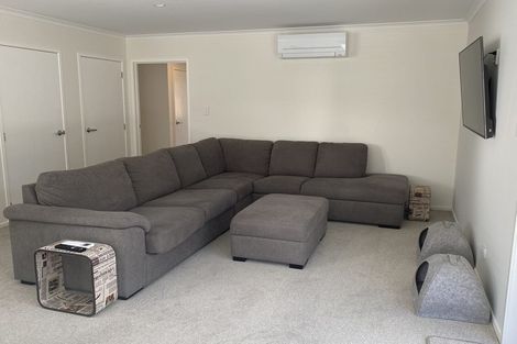 Photo of property in 6 Nukuroa Close, Waitara, 4320