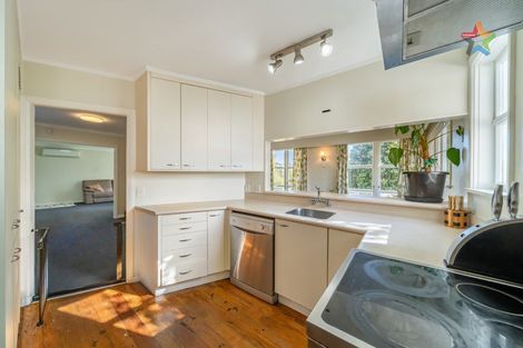 Photo of property in 19 Thomas Street, Stokes Valley, Lower Hutt, 5019