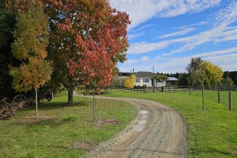 Photo of property in 420 Dunrobin Road, Fuchsia Creek, Oamaru, 9491