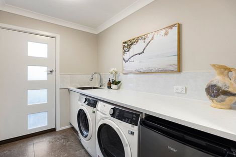 Photo of property in 72 Saint Andrews Terrace, St Andrews, Hamilton, 3200