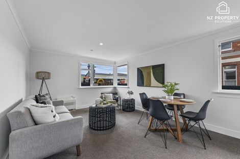 Photo of property in 73 Macandrew Road, South Dunedin, Dunedin, 9012