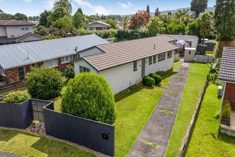 Photo of property in 3 Mccall Place, Opaheke, Papakura, 2113