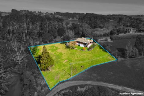 Photo of property in 134 Reid Road, Glenbrook, Waiuku, 2681