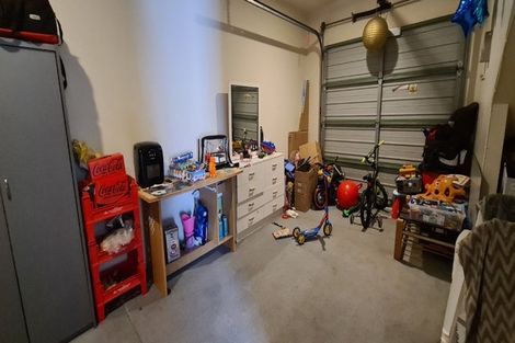 Photo of property in 14 Vitex Lane, Henderson, Auckland, 0612