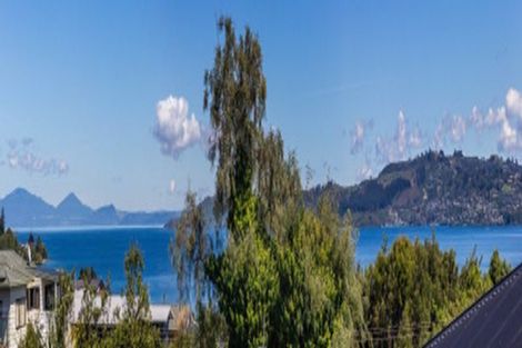 Photo of property in 2/23 Harvey Street, Waipahihi, Taupo, 3330