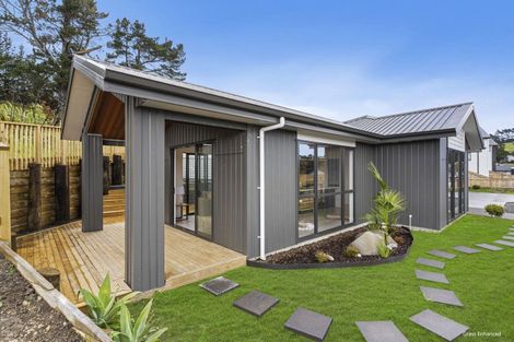 Photo of property in 52 Pukemarino Road, Waimauku, 0812