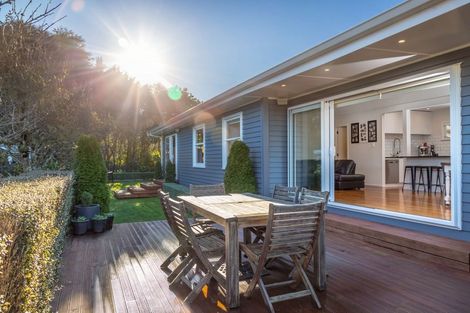 Photo of property in 2 Kempton Street, Greytown, 5712