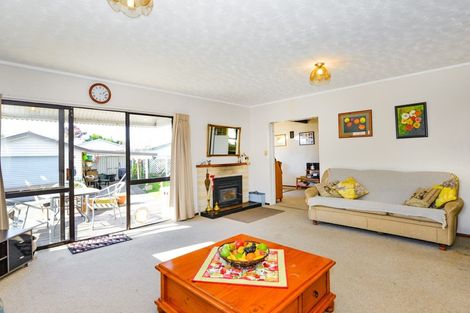 Photo of property in 218 Tudor Avenue, Mayfair, Hastings, 4122