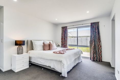 Photo of property in 14 Gosling Crescent, Halswell, Christchurch, 8025