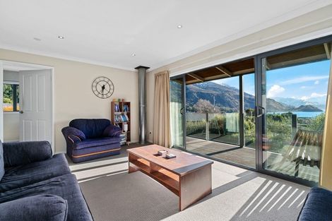 Photo of property in 4 Parry Crescent, Lake Hawea, Wanaka, 9382