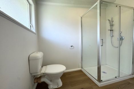 Photo of property in 2/17 Glengarry Road, Glen Eden, Auckland, 0602