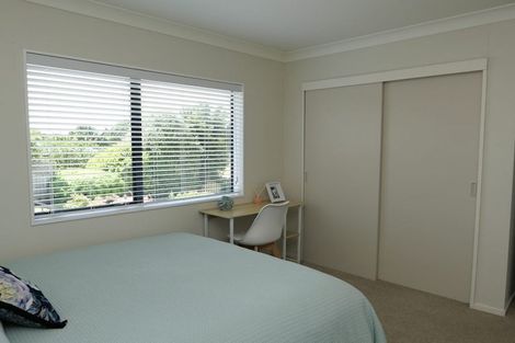 Photo of property in 5 Sovereign Way, Paraparaumu, 5032