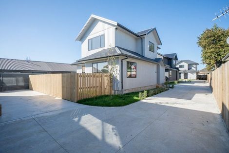 Photo of property in 962a Tremaine Avenue, Roslyn, Palmerston North, 4414