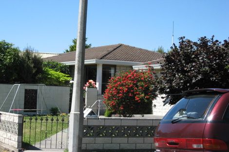 Photo of property in 6 Kingham Place, Avonhead, Christchurch, 8042