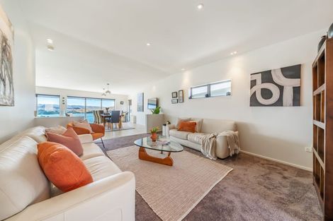 Photo of property in 22 The Anchorage, Whitby, Porirua, 5024