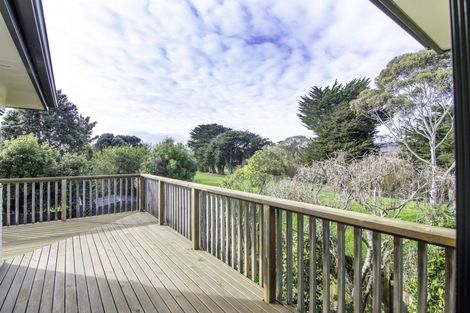 Photo of property in 87 Waterloo Crescent, Hokowhitu, Palmerston North, 4410