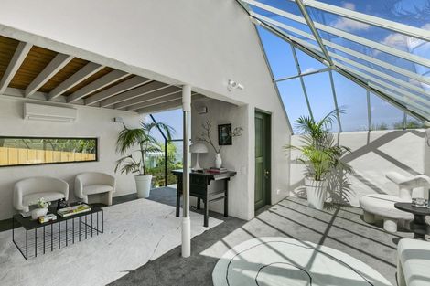 Photo of property in 31 Howard Road, Point Howard, Lower Hutt, 5013