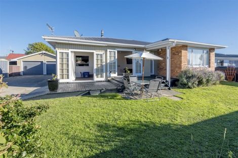 Photo of property in 3 Collingwood Street, Levin, 5510