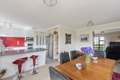 Photo of property in 28 Brandon Street, Otaki, 5512