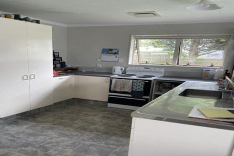 Photo of property in 2 Cassia Place, Bell Block, New Plymouth, 4312