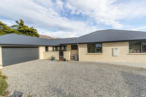Photo of property in 282 Lakeview Terrace, Lake Hawea, Wanaka, 9382