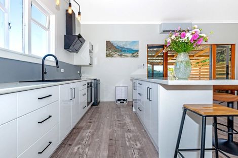 Photo of property in 21 Wellington Street, Te Hapara, Gisborne, 4010