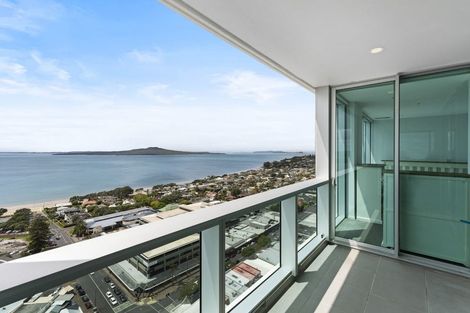Photo of property in Sentinel Apartments, 2201/3 Northcroft Street, Takapuna, Auckland, 0622