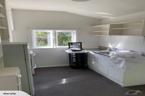 Photo of property in 2/139 Wadestown Road, Wadestown, Wellington, 6012